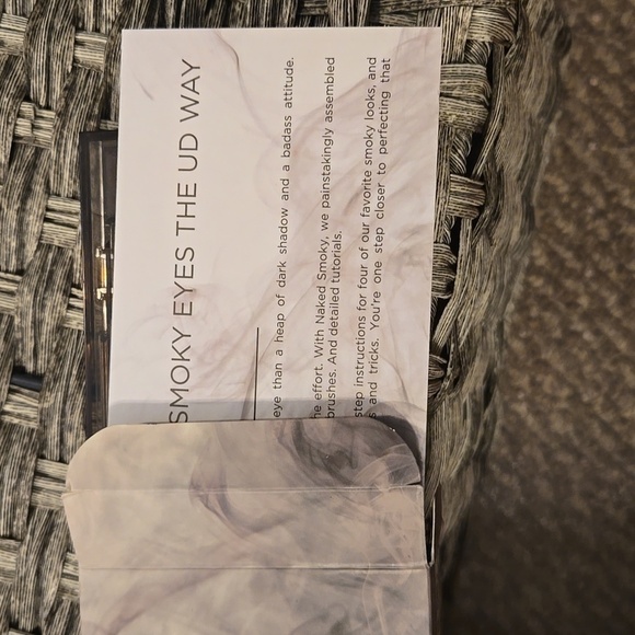 Urban Decay Naked Discontinued Eye Palette-New In Box - Picture 4 of 11